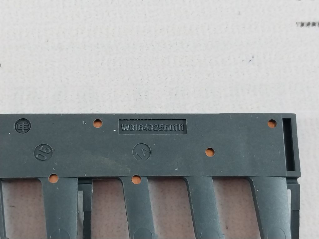 Telemecanique/Schneider Lad9R1V Mechanical Interlock Kit