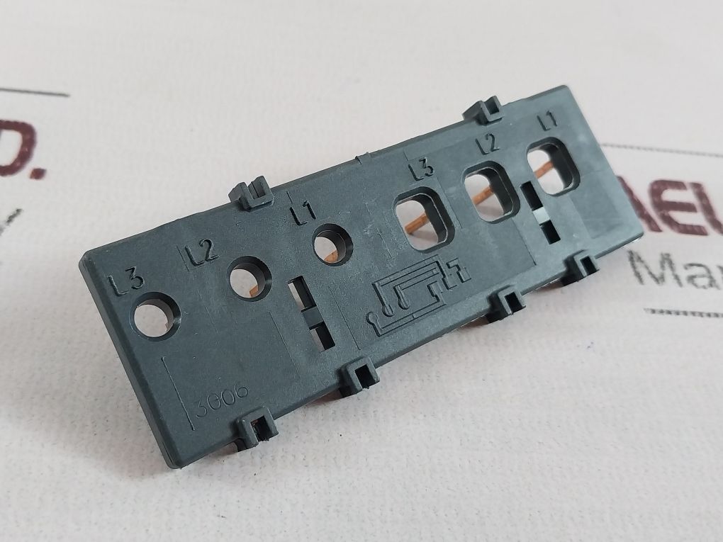 Telemecanique/Schneider Lad9R1V Mechanical Interlock Kit