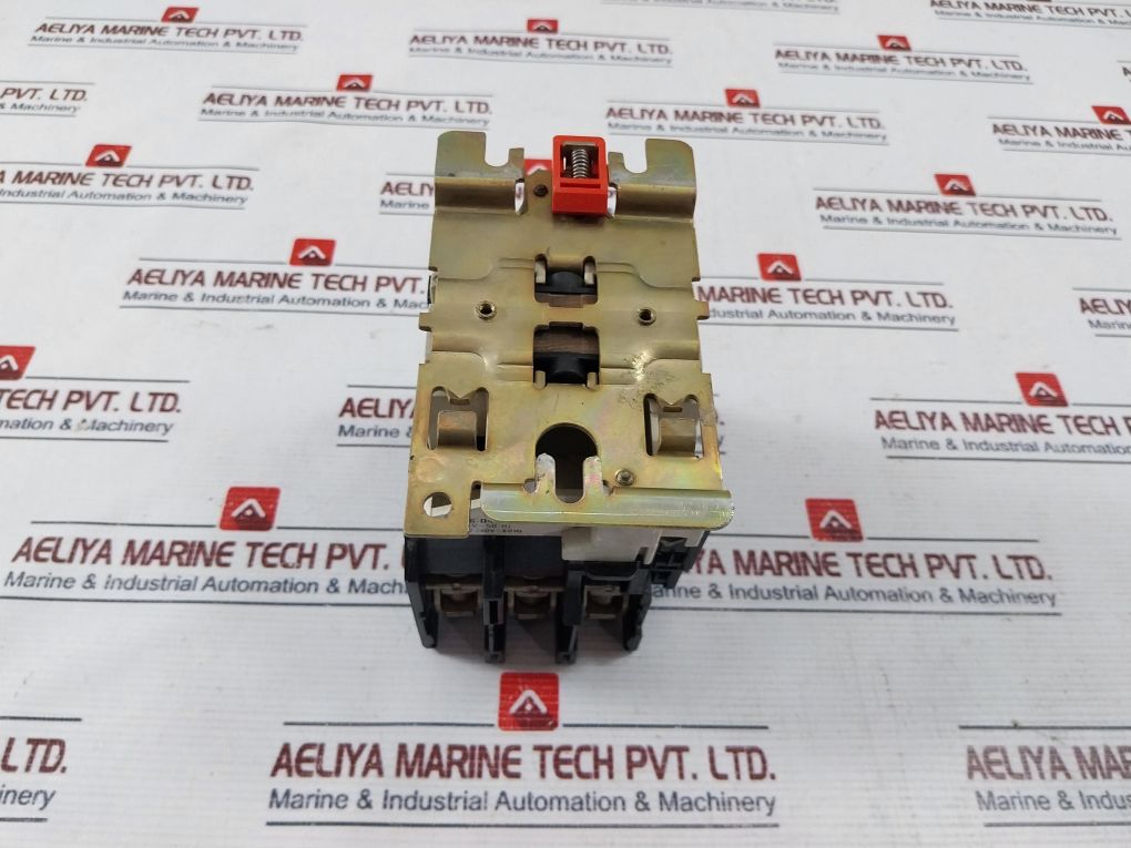 Telemecanique Lc1-d803 Contactor 660V 125A