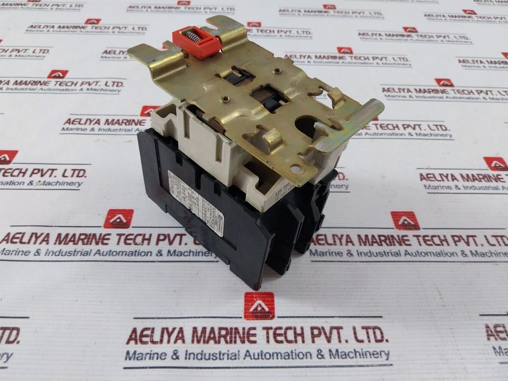 Telemecanique Lc1-d803 Contactor 660V 125A