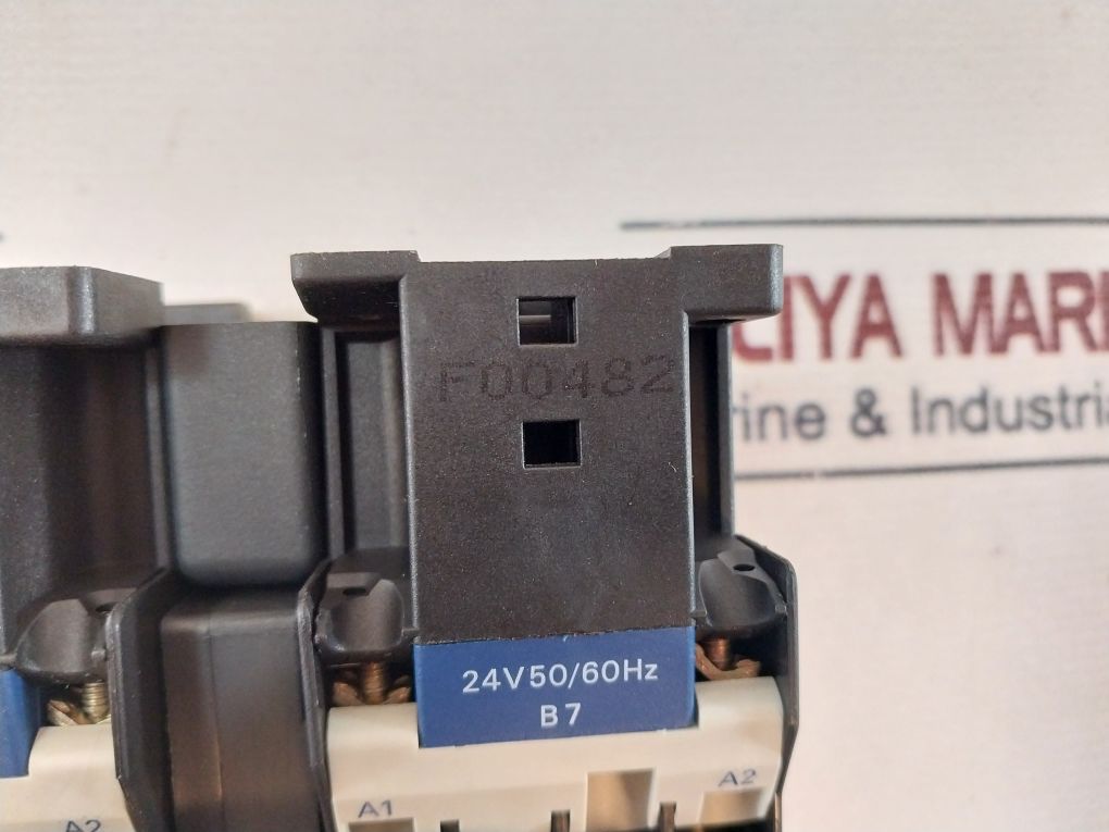 Telemecanique Lc1 D09 01 3-pole Reversing Contactor 24V 50/60Hz