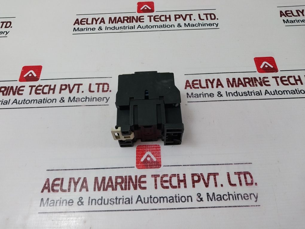 Telemecanique Lc1 D09 01 Contactor 25A 440V 50/60Hz