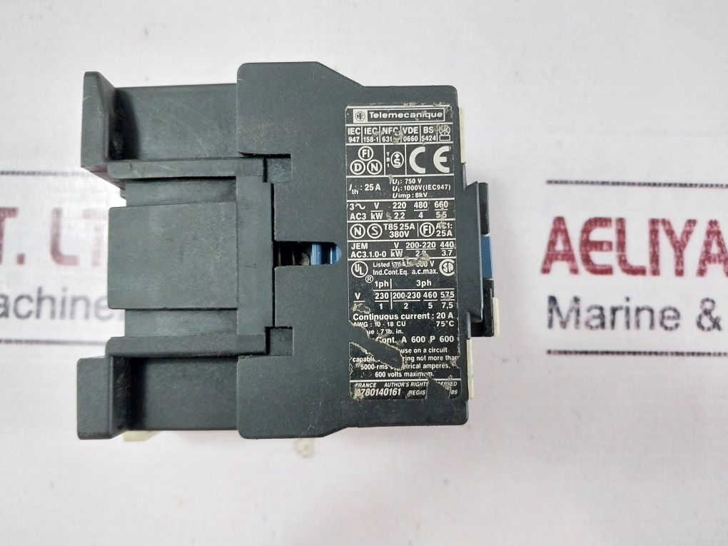 Telemecanique Lc1 D09 01 Contactor 25A 440V 50/60Hz
