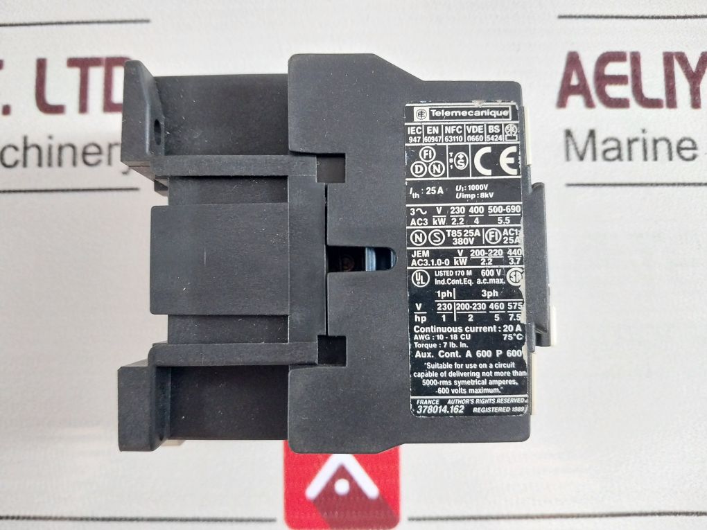 Telemecanique Lc1 D09 10 Contactor 20 A