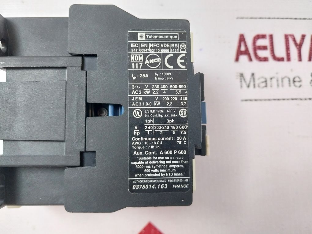 Telemecanique Lc1 D09 10 Contactor Lc1 D0910R7