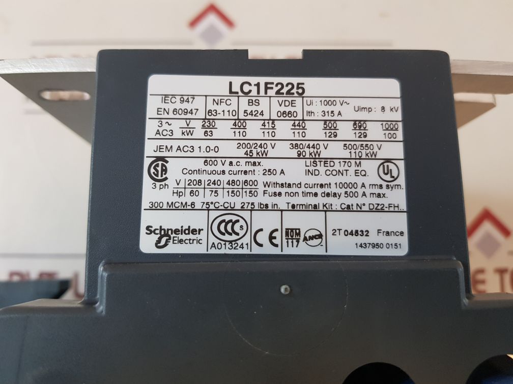 Telemecanique Lc1 F225 Contactor With Lr9 F 5371 Overload Relay
