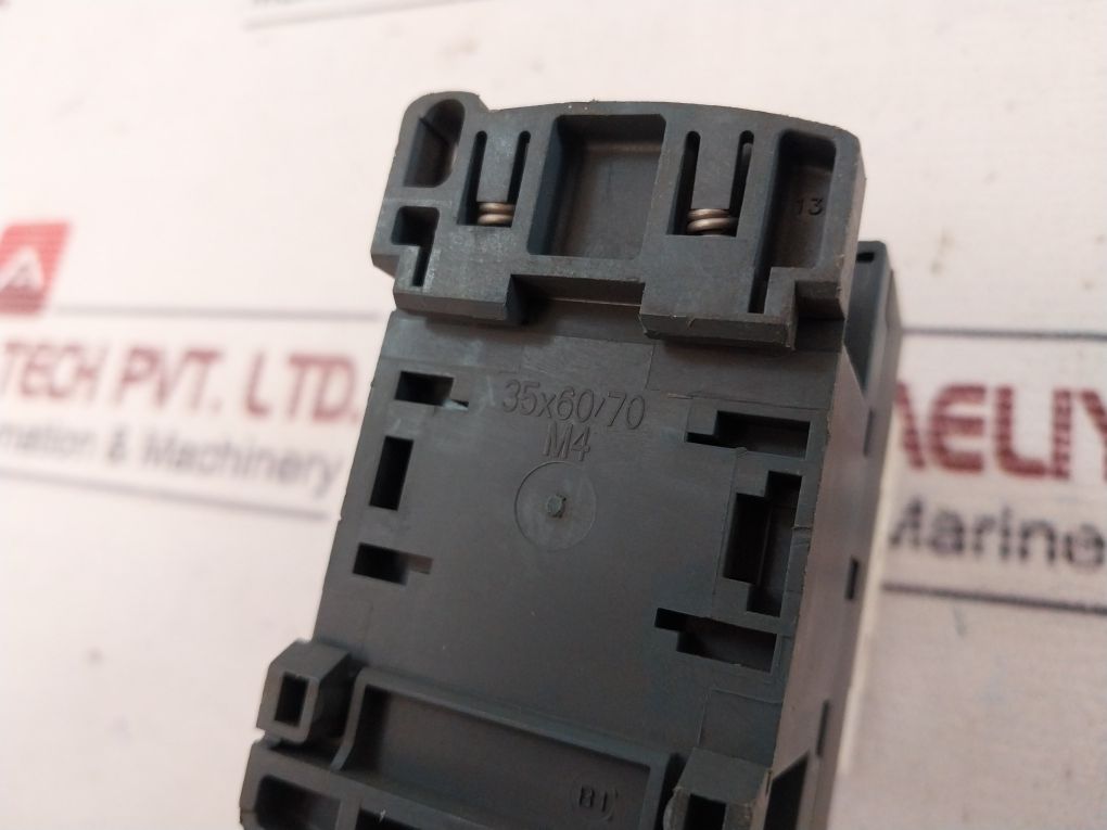 Telemecanique Lc1D09 Contactor 25A