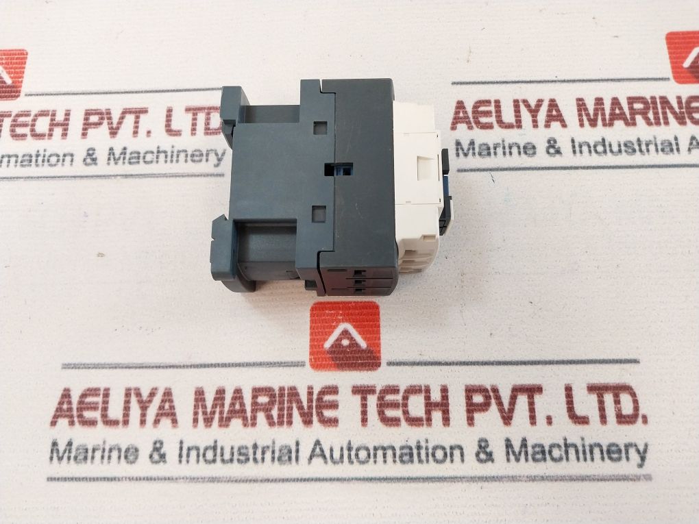 Telemecanique Lc1D09 Contactor 230V 50/60Hz 6Kv
