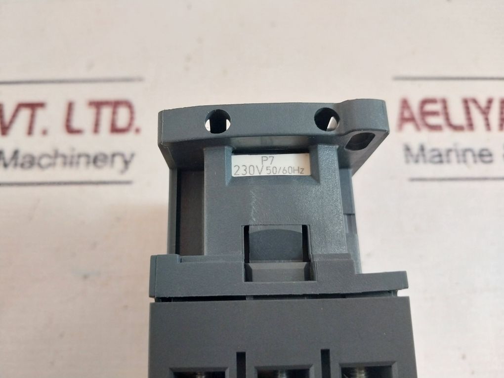Telemecanique Lc1D09 Contactor P7 230V 50/60Hz