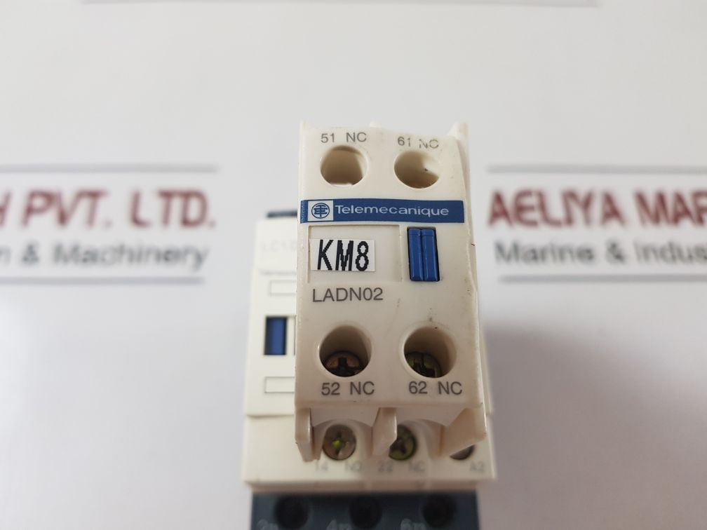 Telemecanique Lc1D09 Contactor With Ladn02 Auxiliary Contact
