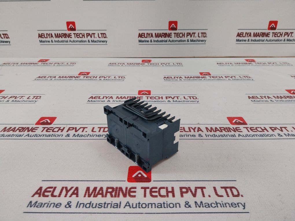 Telemecanique Lc2K06 01B7 3-pole Reversing Contactor