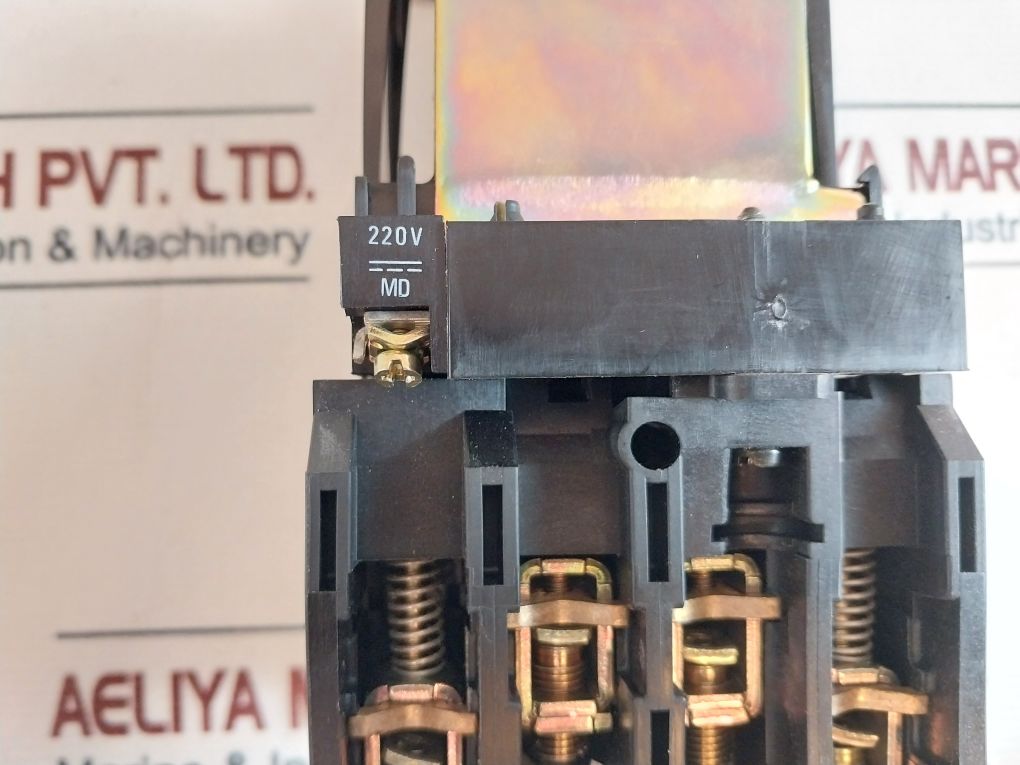 Telemecanique Lp1 D65 008 Reversing Contactor