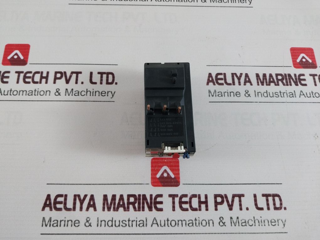 Telemecanique Lr2 D13 Thermal Overload Protection Relay With Adapter La7 D