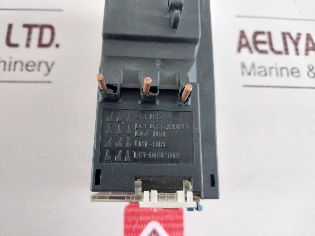 Telemecanique Lr2 D13 Thermal Overload Protection Relay With Adapter La7 D