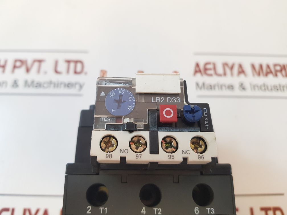 Telemecanique Lr2 D33 Overload Relay
