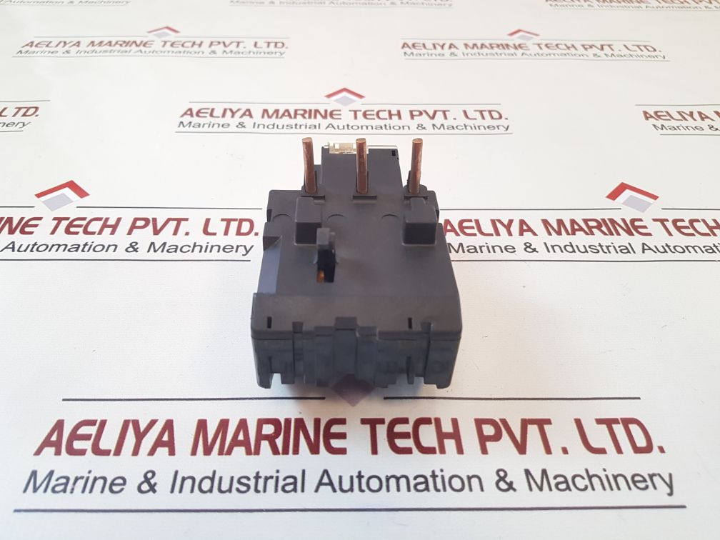 Telemecanique Lr2 D33 Overload Relay
