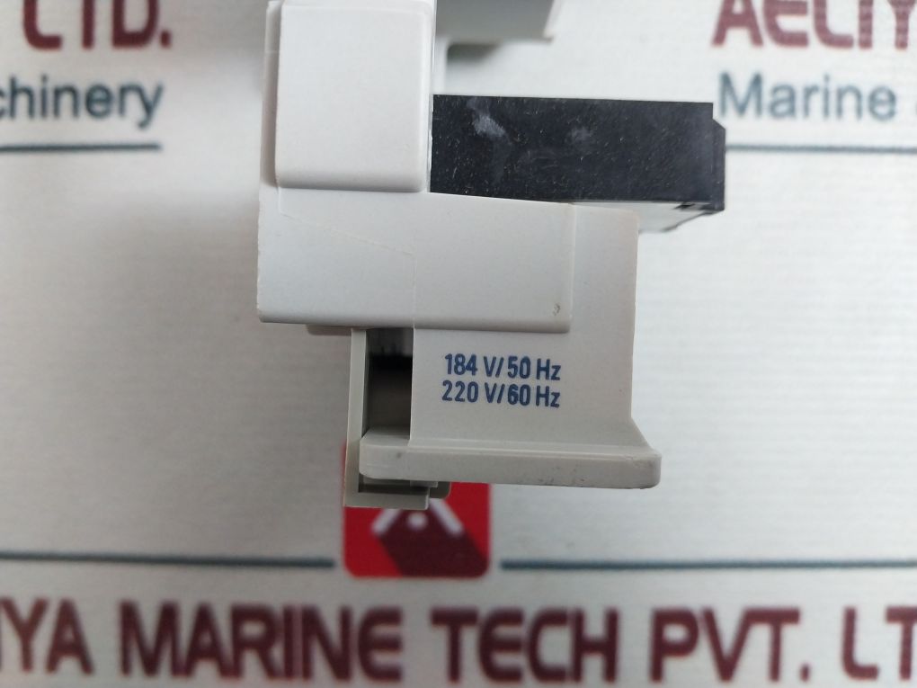 Telemecanique Lx1 Fg 184 Contactor Coil 220V