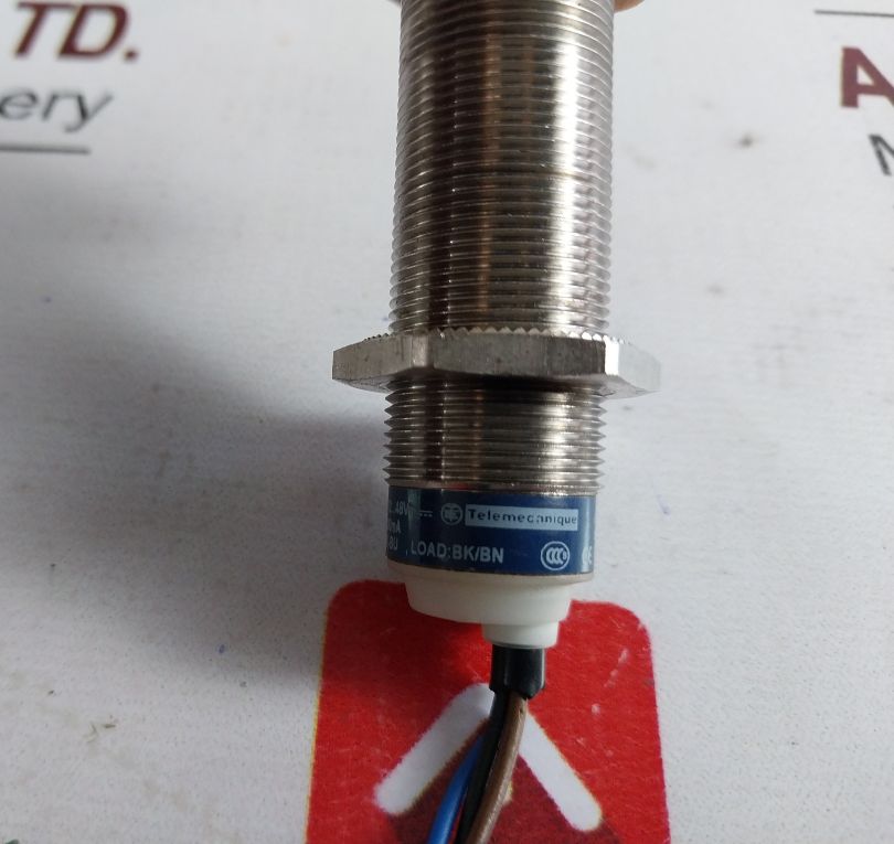 Telemecanique Xs618B1Nbl2 Proximity Switch Sensor With Na1123 Ha454875A/A/ Board