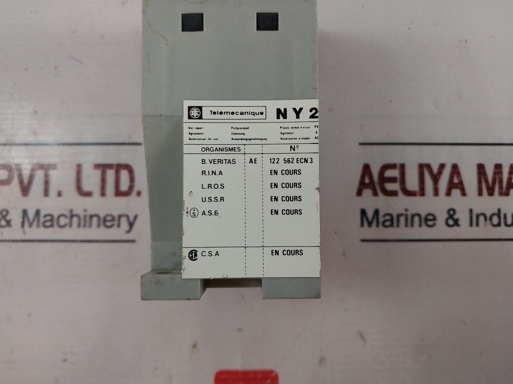 Telemecanique Ny2 B20 Safety Relay Barrier 220V 5A