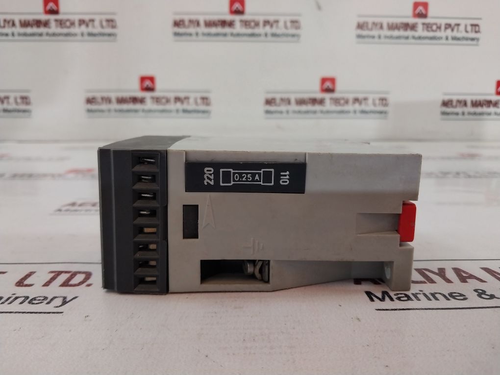 Telemecanique Ny2 B20 Safety Relay Barrier 220V 5A