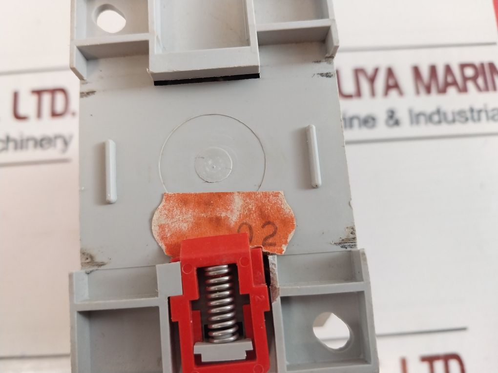 Telemecanique Ny2 K10 Safety Barrier Relay 24/48V