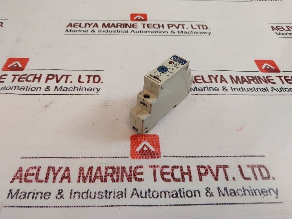 Telemecanique Re1-la004 Timer Delay Relay 0.7A 240V Ac/Dc