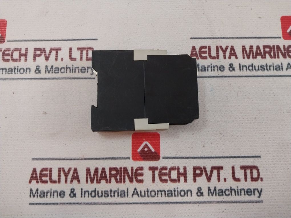 Telemecanique Re4 Cv11Bu Time Relay Delay