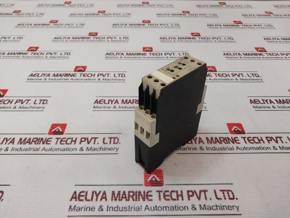 Telemecanique Re4 Ml11Bu Time Delay Relay 0,05S-300H 50/60Hz