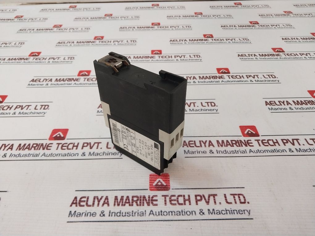 Telemecanique Re4 Ml11Bu Time Delay Relay 0,05S-300H 50/60Hz