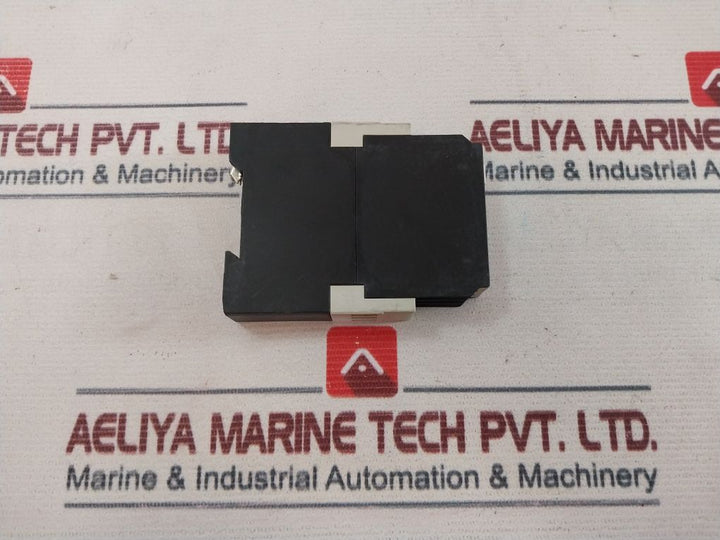 Telemecanique Re4 Tl11Bu Time Delay Relay 0,05S-300H 250V