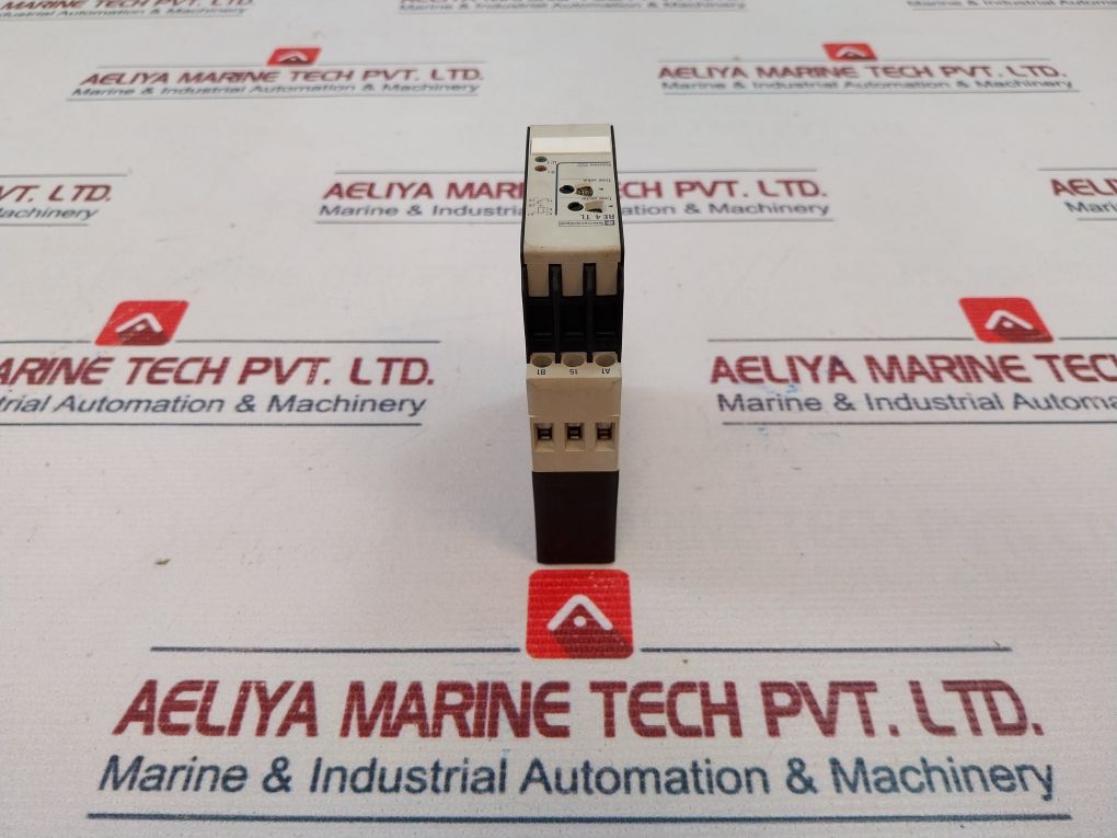 Telemecanique Re4 Tl11Bu Time Delay Relay 0,05S – 300H