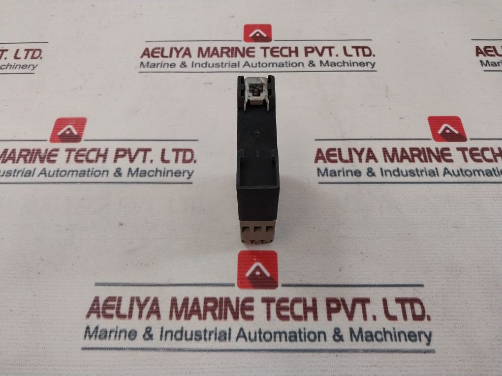 Telemecanique Re4 Tl11Bu Time Delay Relay 24V