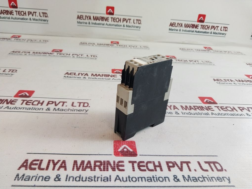 Telemecanique Re4 Ya12Bu Time Relay