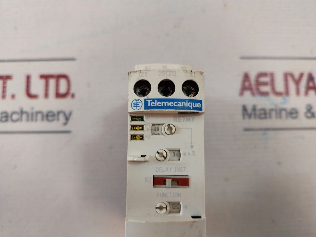 Telemecanique Re7My13Mw Timer Relay 0.05S-300H