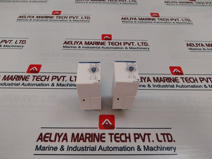 Telemecanique Re88867305 Multifunction Timing Relay