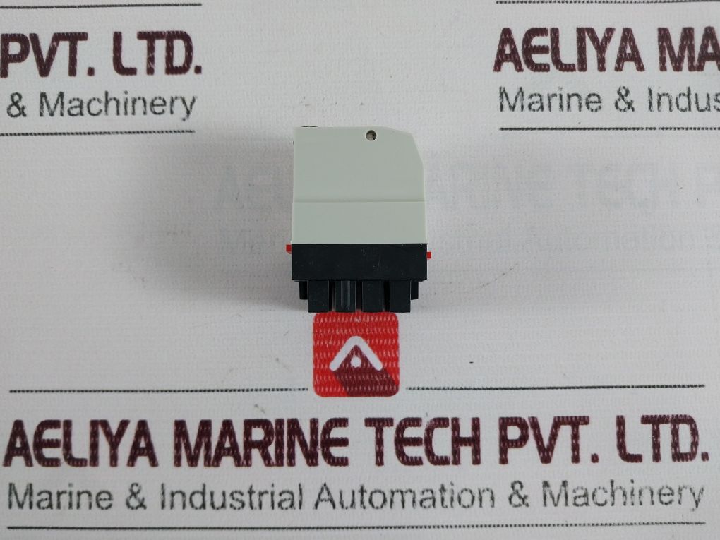 Telemecanique Rhn-412-b Switching Relay