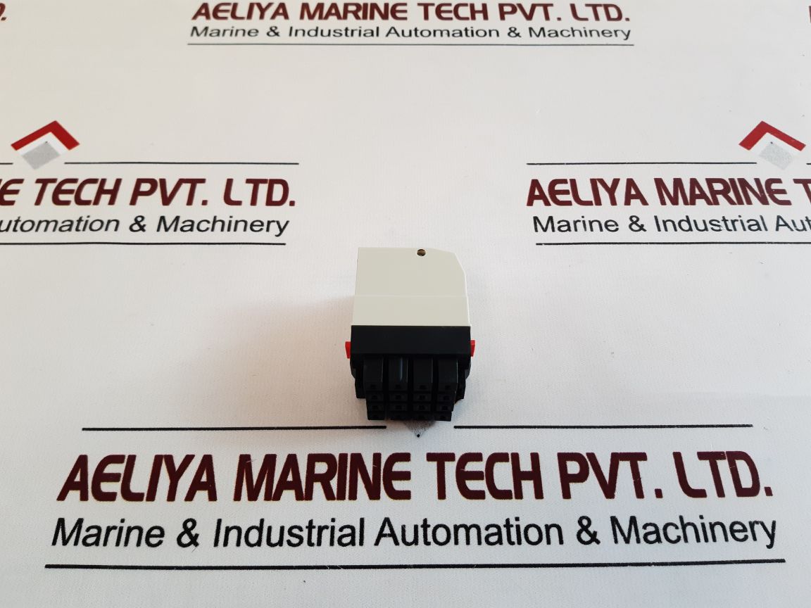 Telemecanique Rhn411M Power Relay 220V 50Hz
