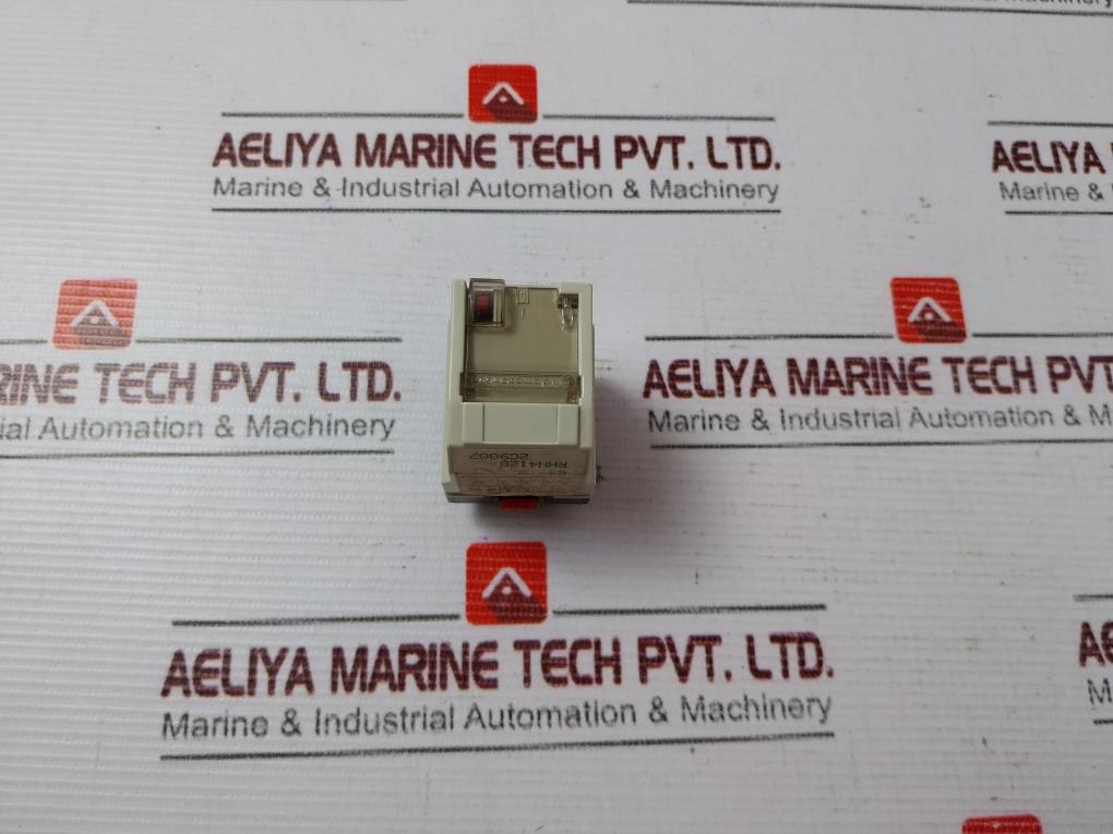 Telemecanique Rhn412B Plug In Relay 5A 250V