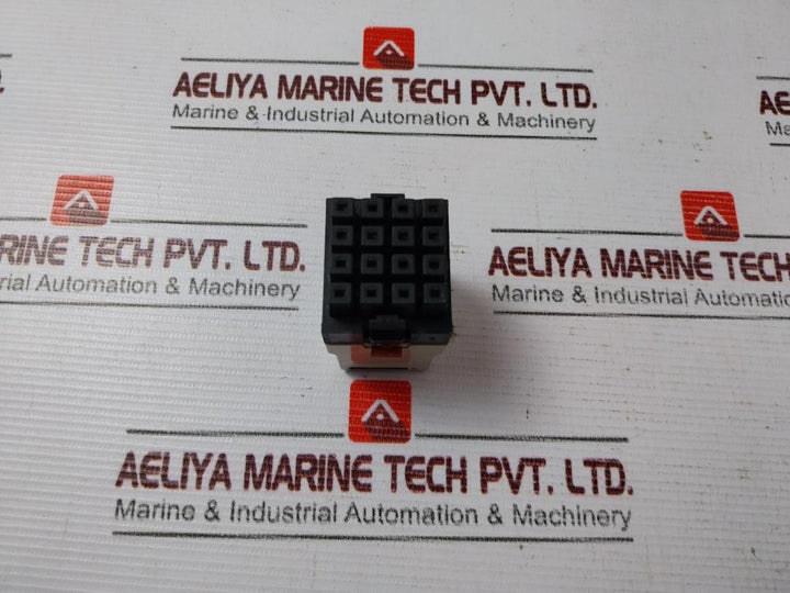 Telemecanique Rhn412B Plug In Relay 5A 250V