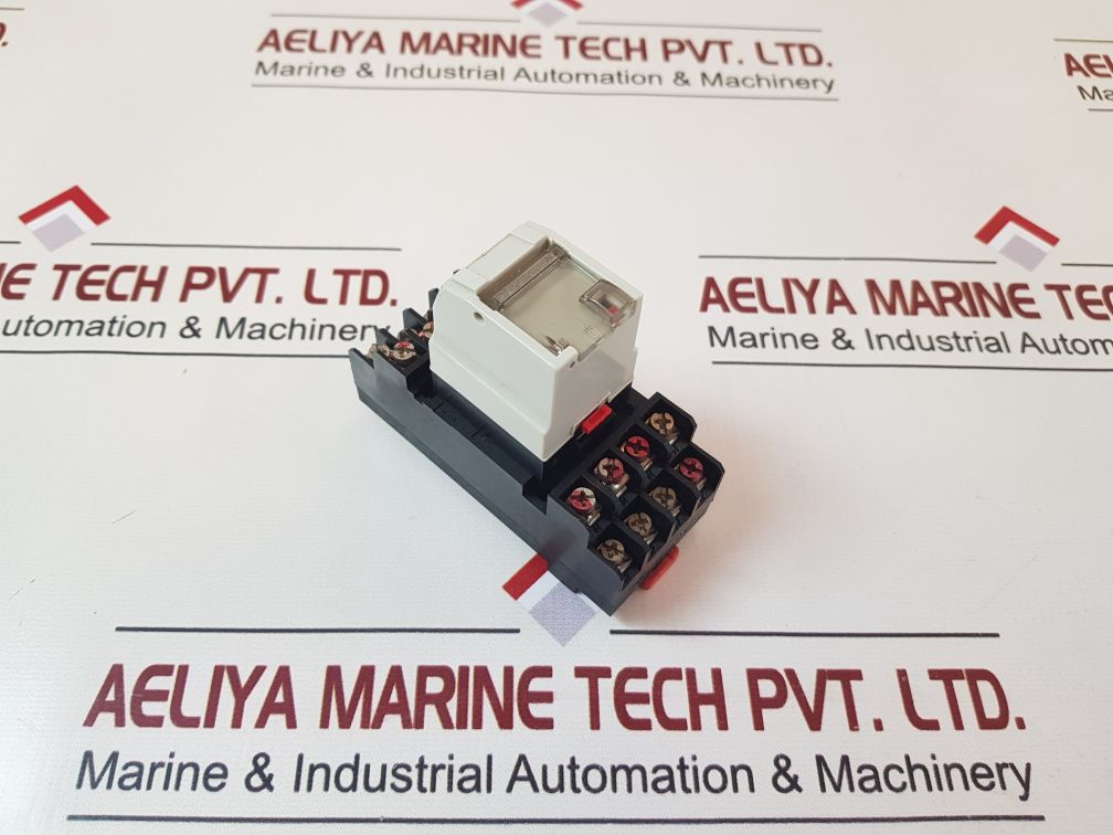 Telemecanique Rhn412F Relay With 2R8718 Relay Base
