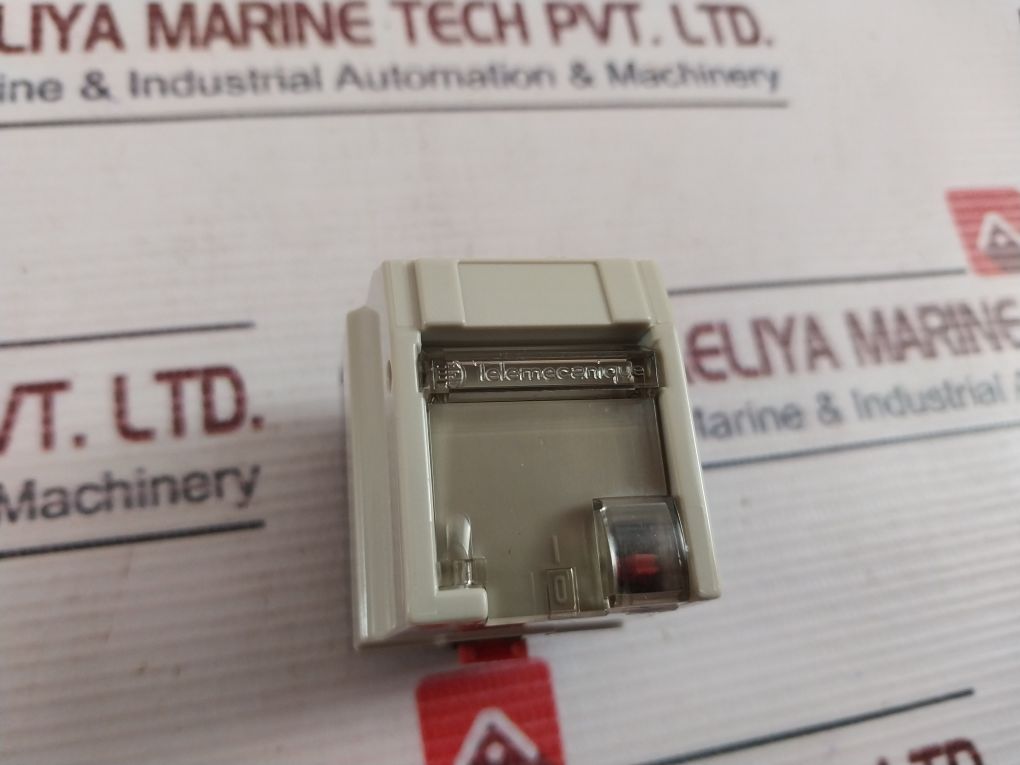 Telemecanique Rhn422B Inst-relay 1A 250V