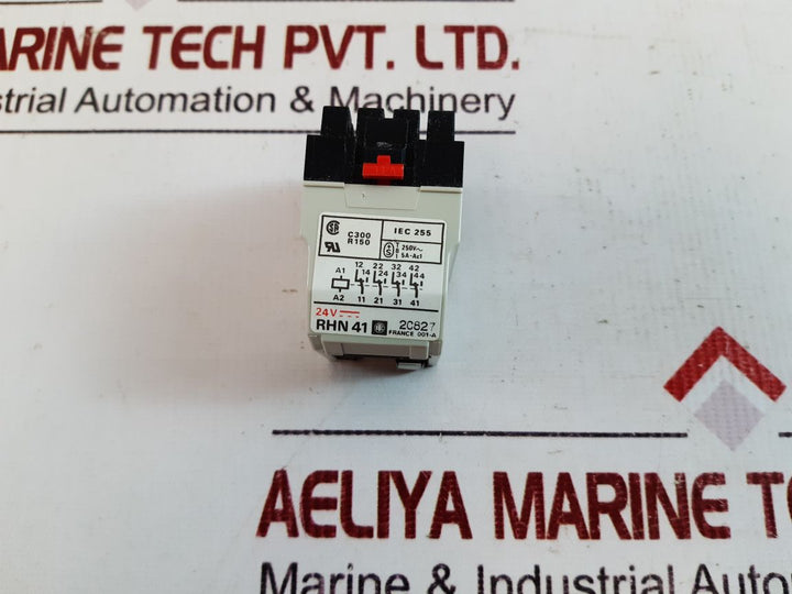Telemecanique Rhn412B Relay Rhn 41