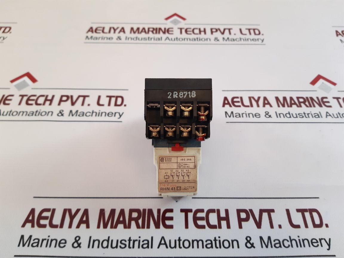 Telemecanique Rhn 41 Relay With Base
