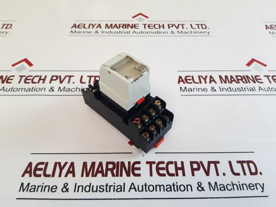 Telemecanique Rhn 411 F Relay Plug 110V Ac 50Hz With 2R8718 Base