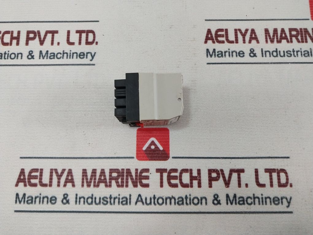 Telemecanique Rhn 411B Relay