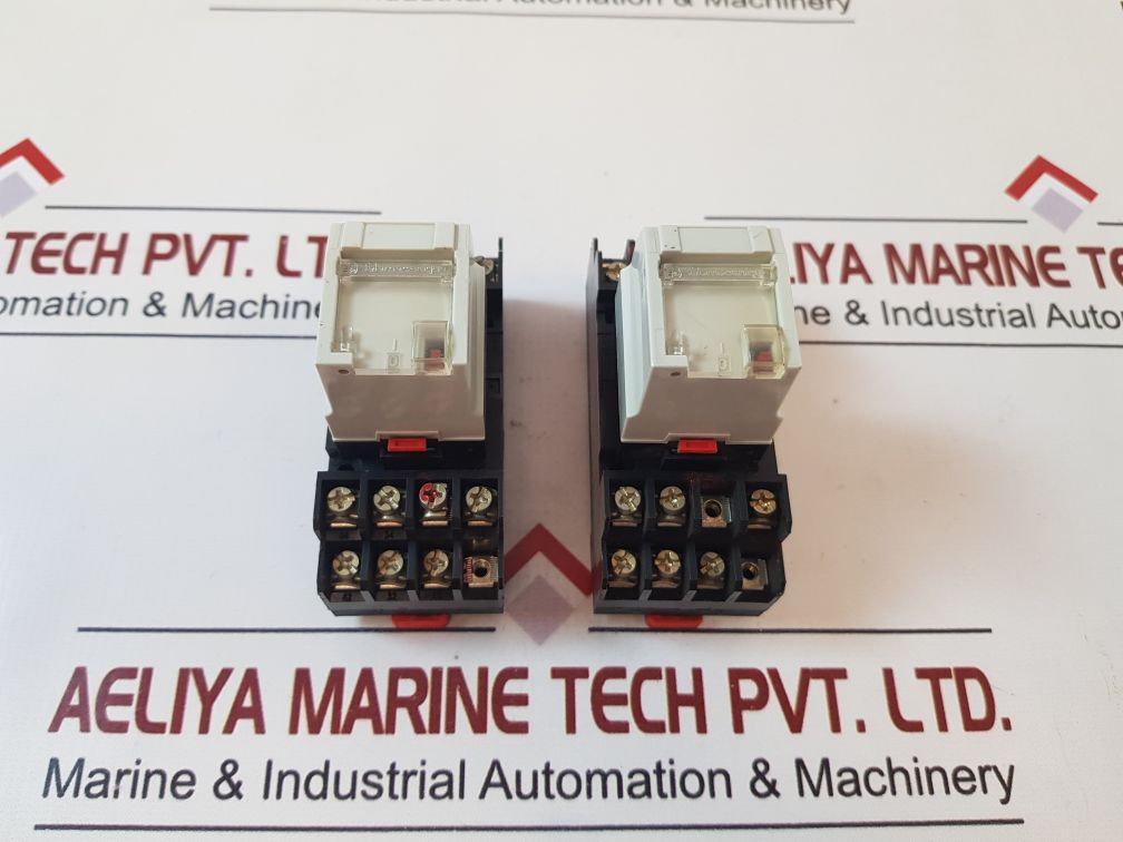 Telemecanique Rhn 412F Relay With 2R8718 Relay Base