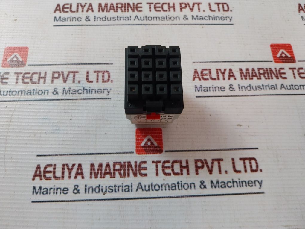 Telemecanique Rhn 416Kc Relay 110V Ac 60Hz