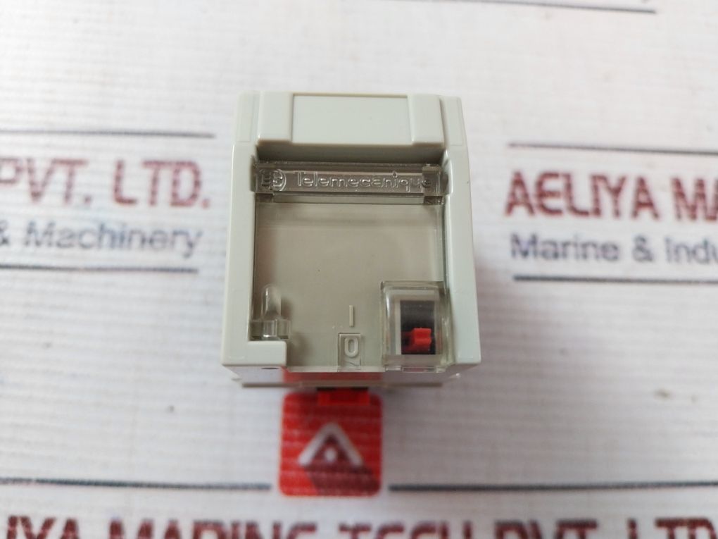 Telemecanique Rhn 416Kc Relay 110V Ac 60Hz