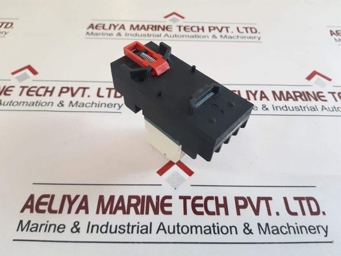 Telemecanique Rhn 41 Relay 24V With Base