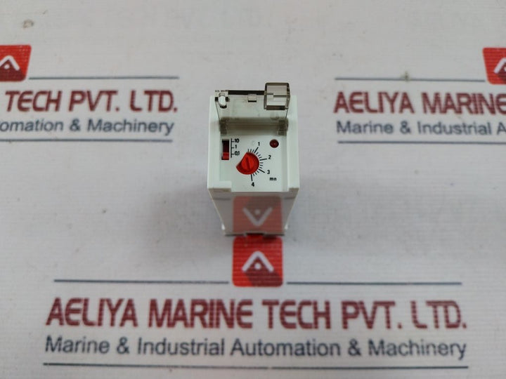 Telemecanique Rht 413 1M On-delay Timing Relay